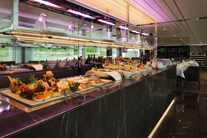 Restaurants & Dining